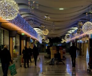 AVM Işık Süslemesi